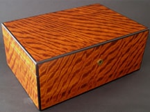 Humidor for sale with Lightning Bolt Movingue